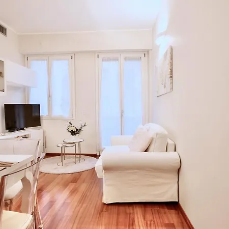 Easylife - Elegante Bilocale A Due Passi Dal Colorato Quartiere Di Porta Venezia Apartamento
