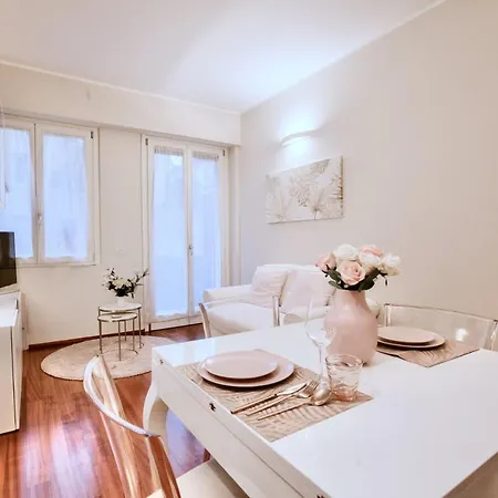 Apartment Easylife - Elegante Bilocale A Due Passi Dal Colorato Quartiere Di Porta Venezia *